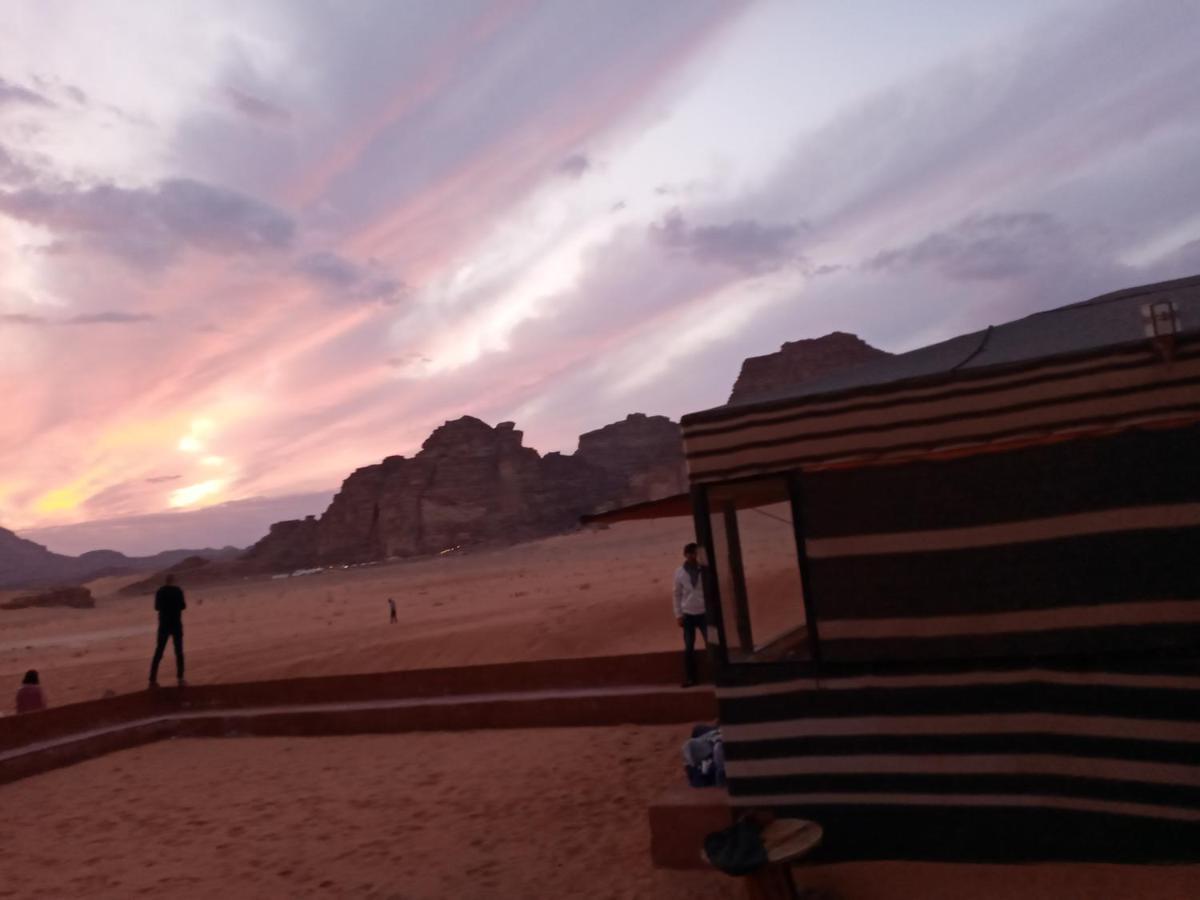 Rum Moon Luxury Camp Hotel Wadi Rum Exterior photo