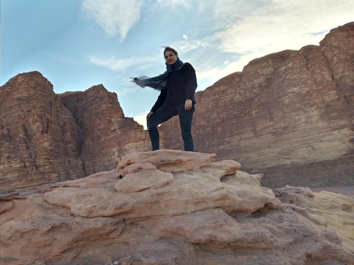 Rum Moon Luxury Camp Hotel Wadi Rum Exterior photo